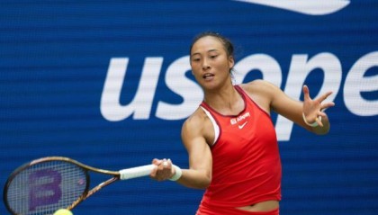 开云体育官网-力量、经验差距不敌新球后 郑钦文仍交出满意答卷